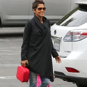 Бездымный древесный уголь. Сочетание с другими цветами в изображениях, одежде и лаке для ногтей