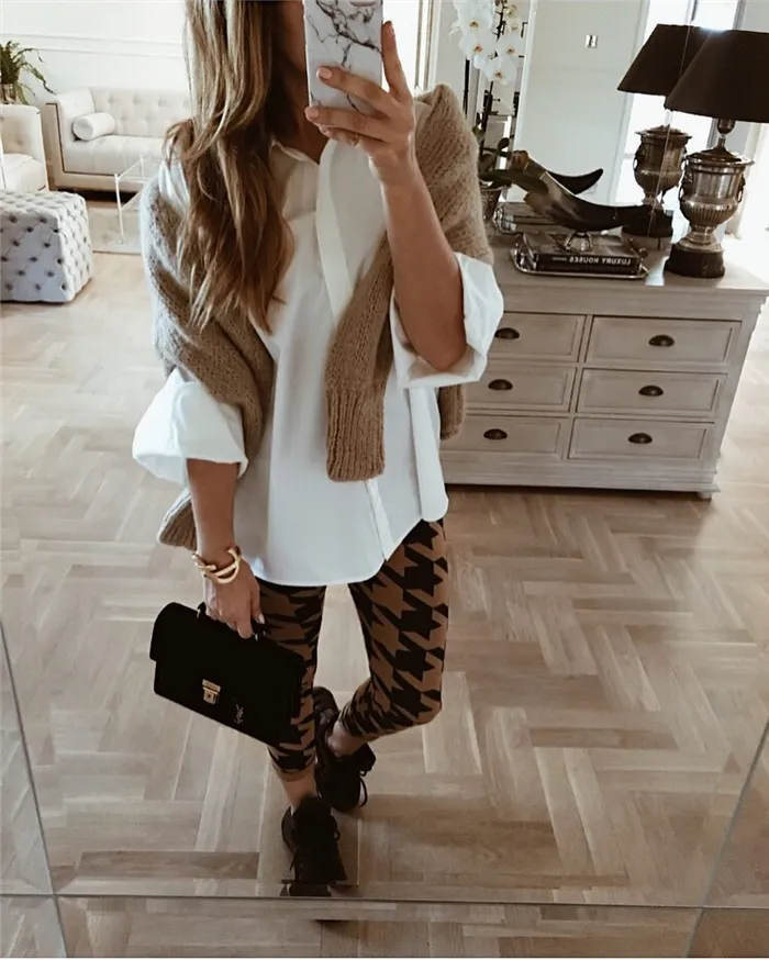 Как элегантно носить белую рубашку в 2019 - 2020 годах Фото 4