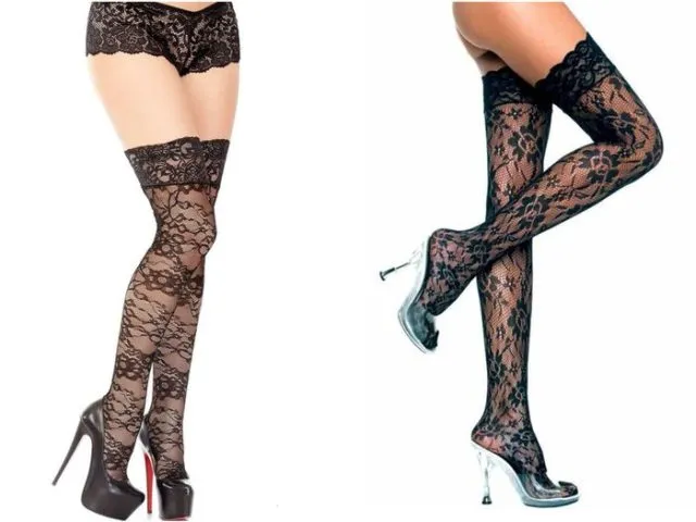 Черные носки с сетчатыми колготками.