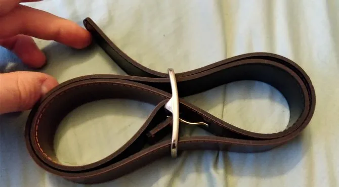 Как связать руки ремнем девушке: пошаговая инструкция для BDSM-игр