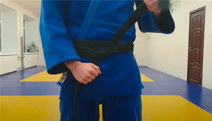 Как повязать оби на кимоно для дзюдо