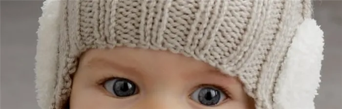 Новая шапка для вязания, только что сошедшая со спиц