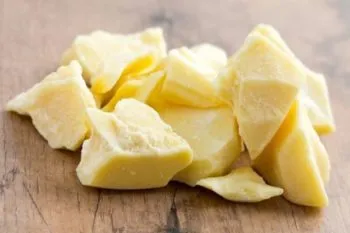 Кусочки масла какао