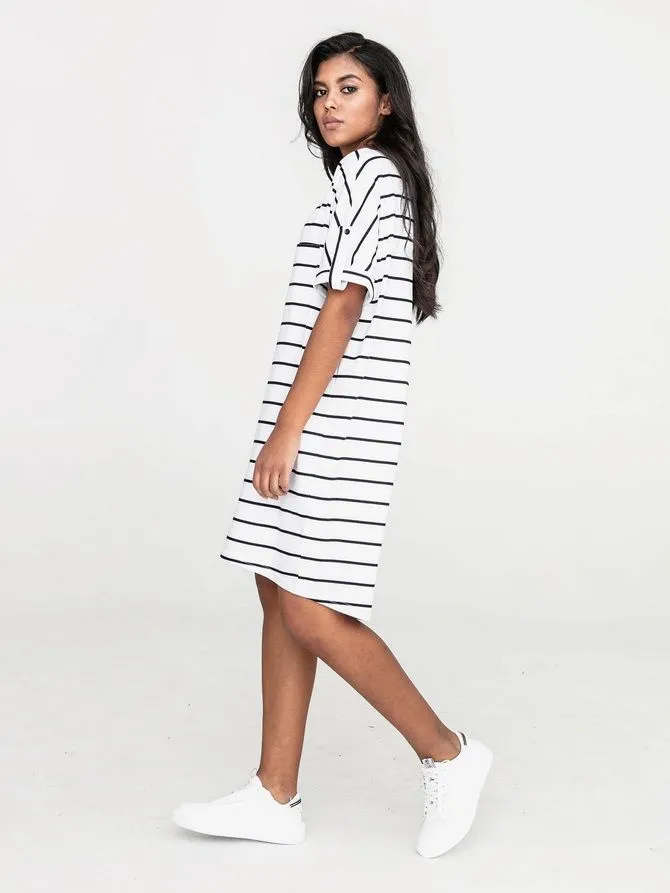 Платье с горизонтальной полоской