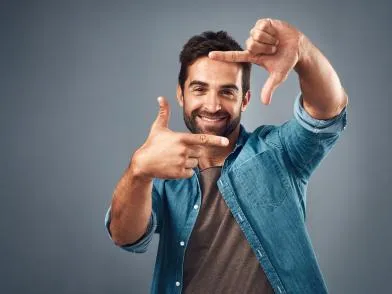 Мужчина с козлиной бородкой и стимулирующие фото