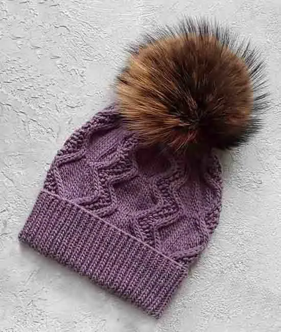 сиреневая шляпа с насосом