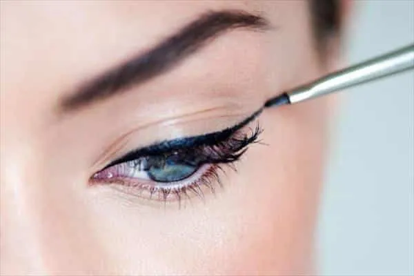 Подводка для глаз