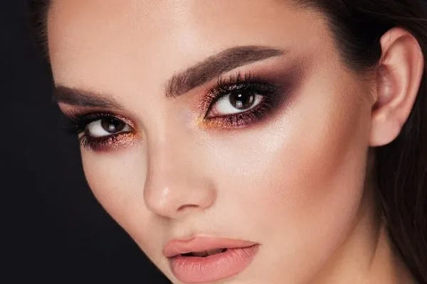 Для карих глаз