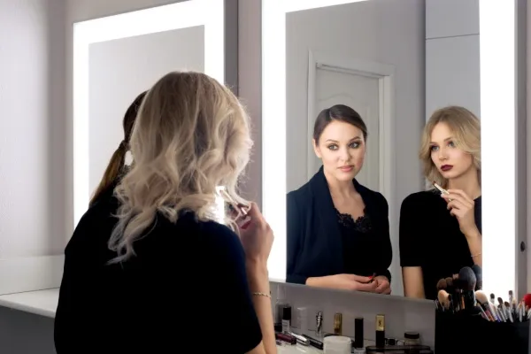 Высокий хвост на длинных волосах. Пошаговое фото с бахромой и без нее